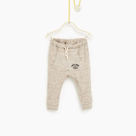 Trousers with pouch pocket